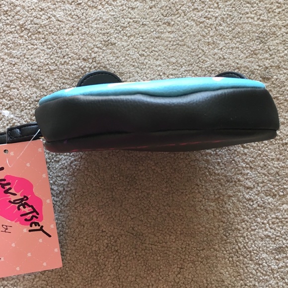 CLEARANCE!💋FINAL PRICE🎉BETSEY JOHNSON coin purse - Picture 4 of 6